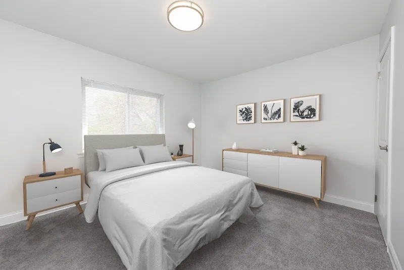 Oxford House Apartments - Photo 2