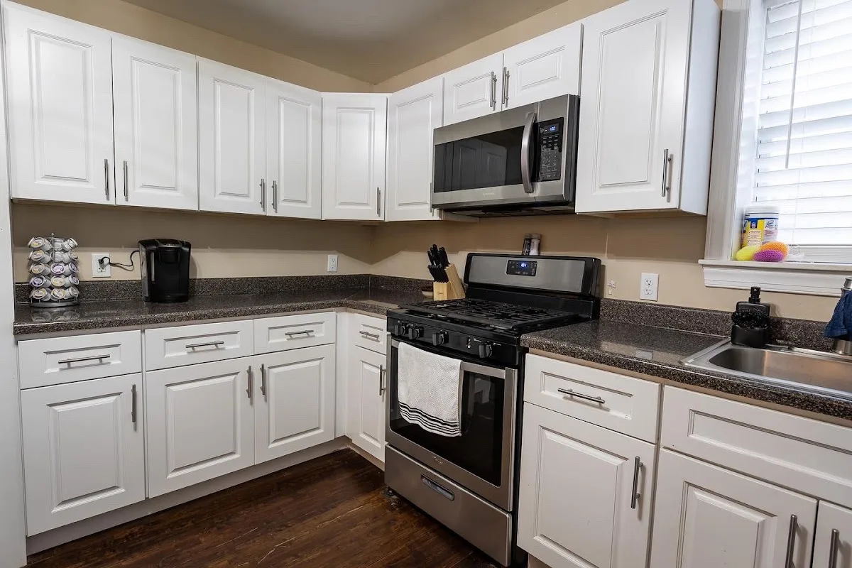 Unity Sober Living Homes - Photo 4