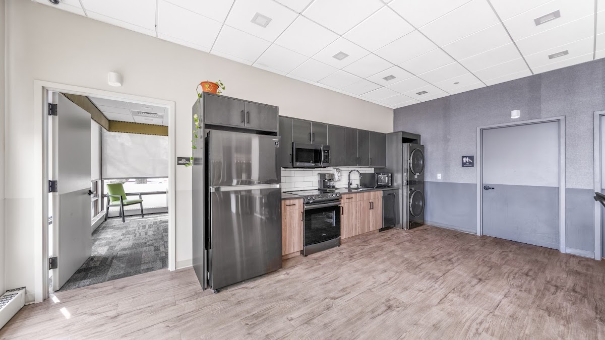 Roosevelt Rehabilitation & Healthcare Center - Photo 4